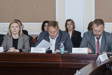 Дефицит областного бюджета снижается на 610 млн рублей